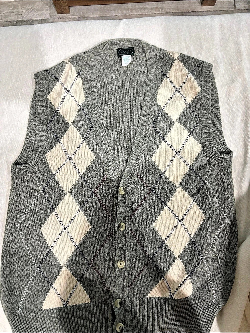 IZOD Vintage Argyle Button-Front Sweater Vest Gray & Cream Large